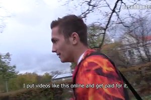 young and handsome twink is looking for a one night stand